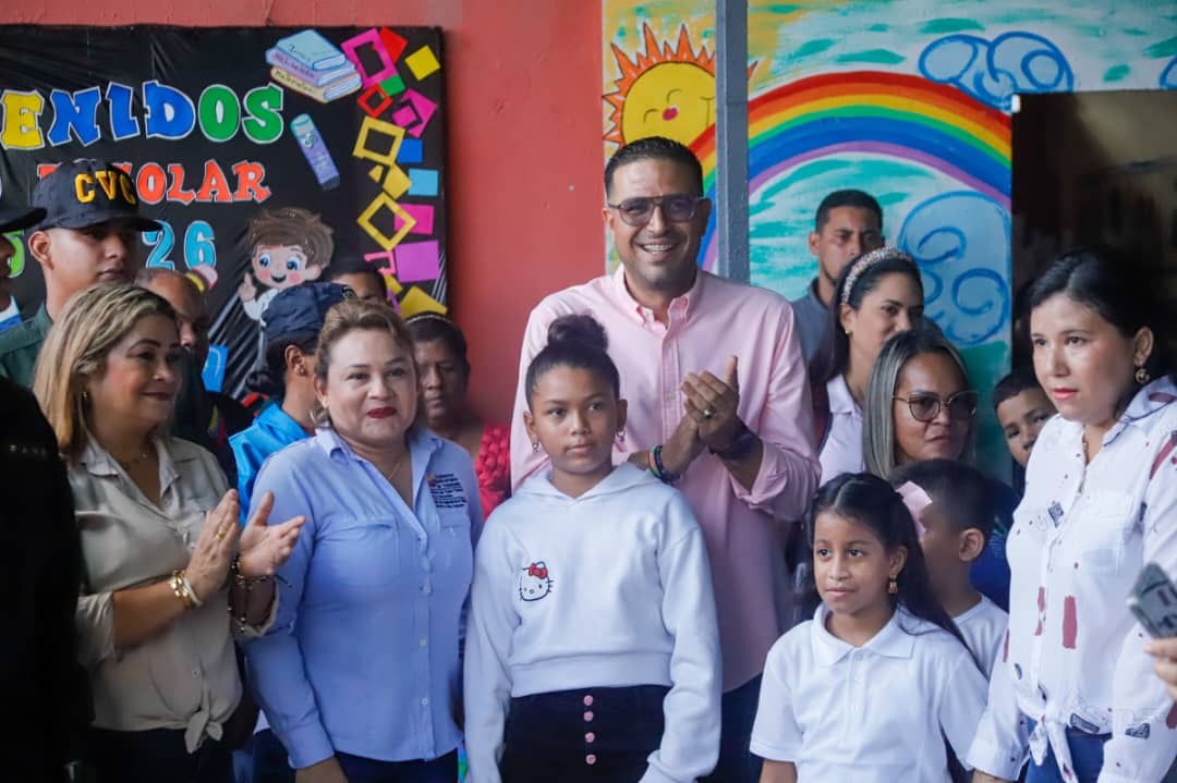 Gobierno Municipal y Educativo dan la bienvenida al año escolar 2025-2026 en Tucupita