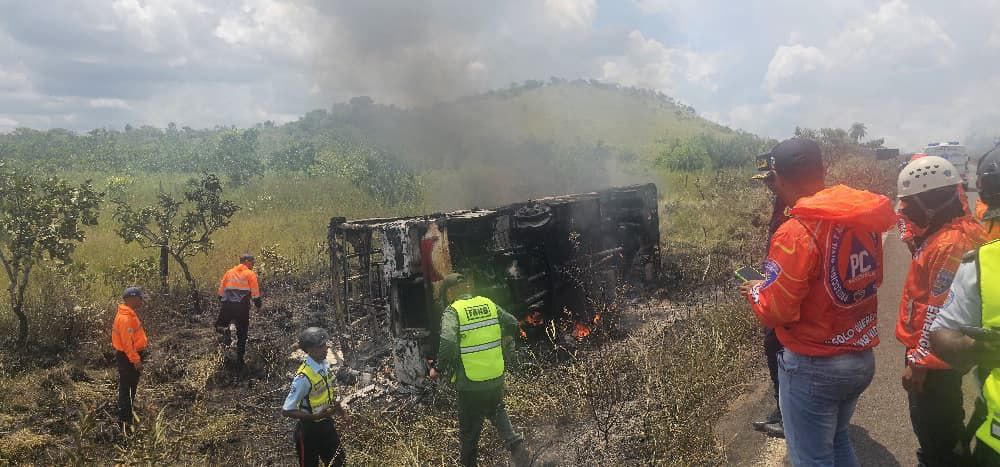 Tragedia en Guasipati: 9 fallecidos y 18 heridos tras accidente de autobús