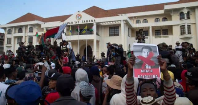 Presidente de Madagascar denuncia intento de golpe de Estado