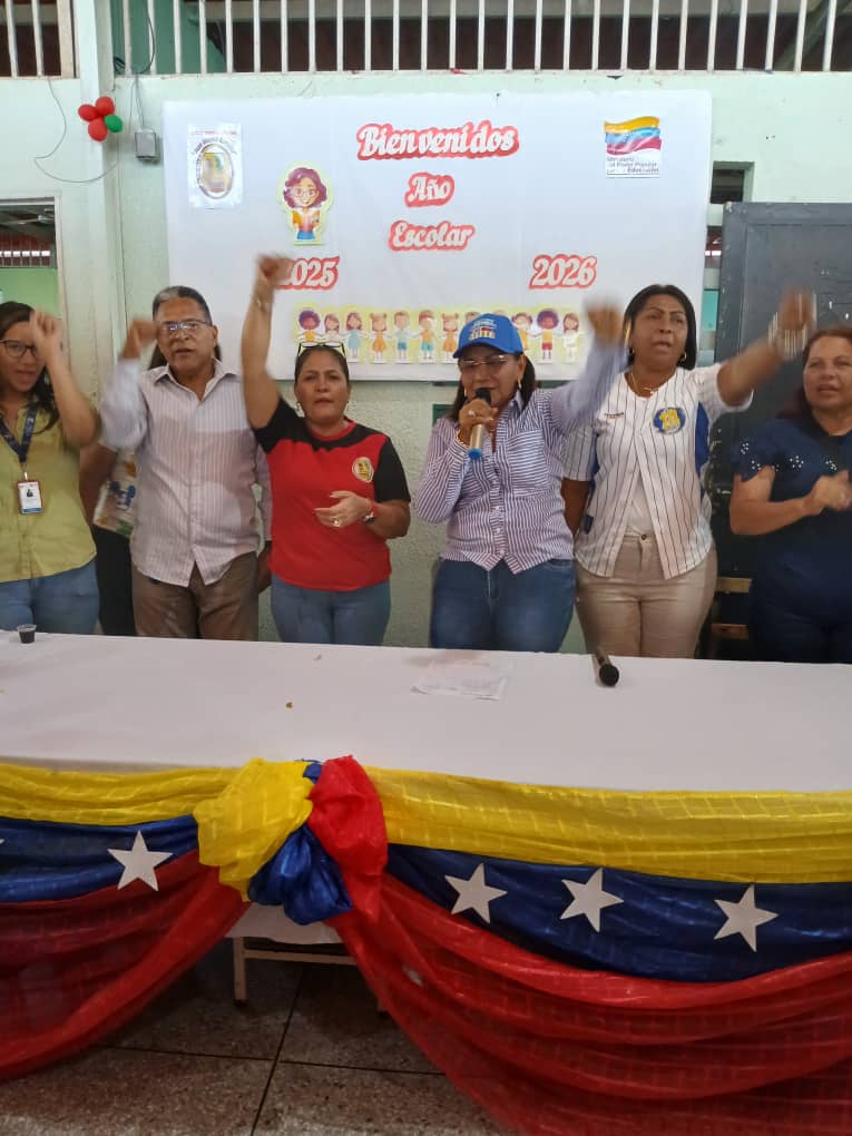 Gobernadora Loa Tamaronis dió inicio a Plan Nacional de Bricomiles