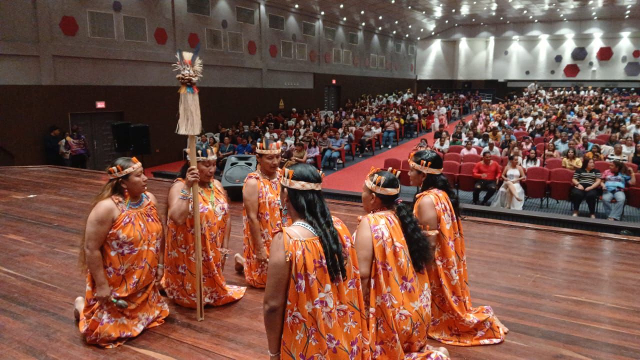 Día de la Danza se celebró en el auditorio Oriwakanoko