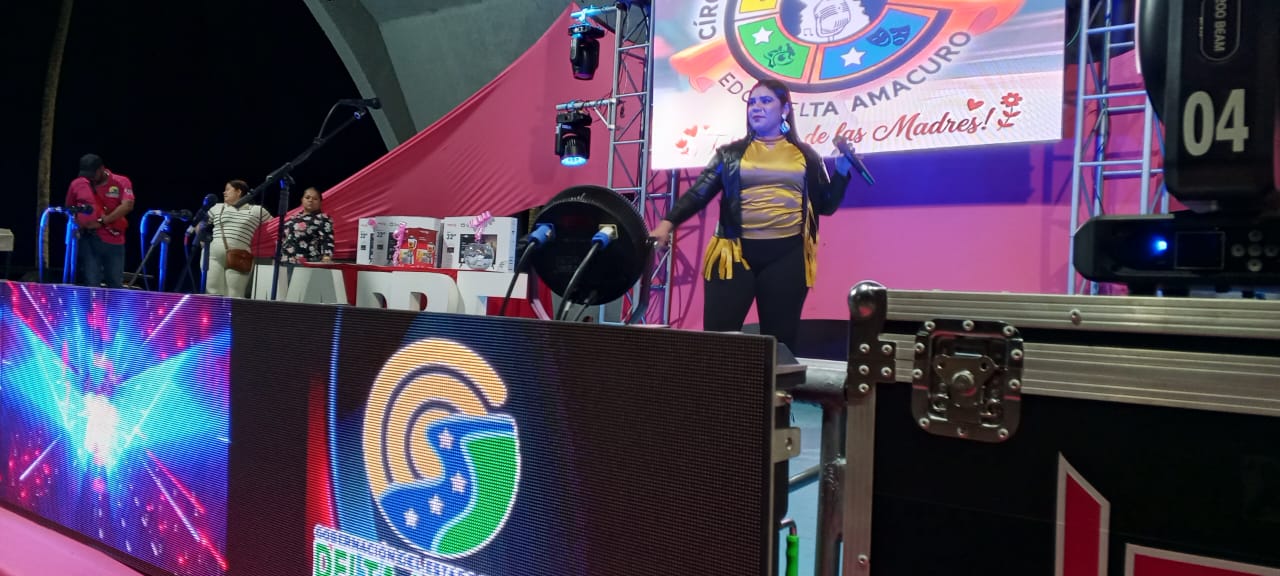 Un homenaje inolvidable para las madres deltanas realizó Gobernación