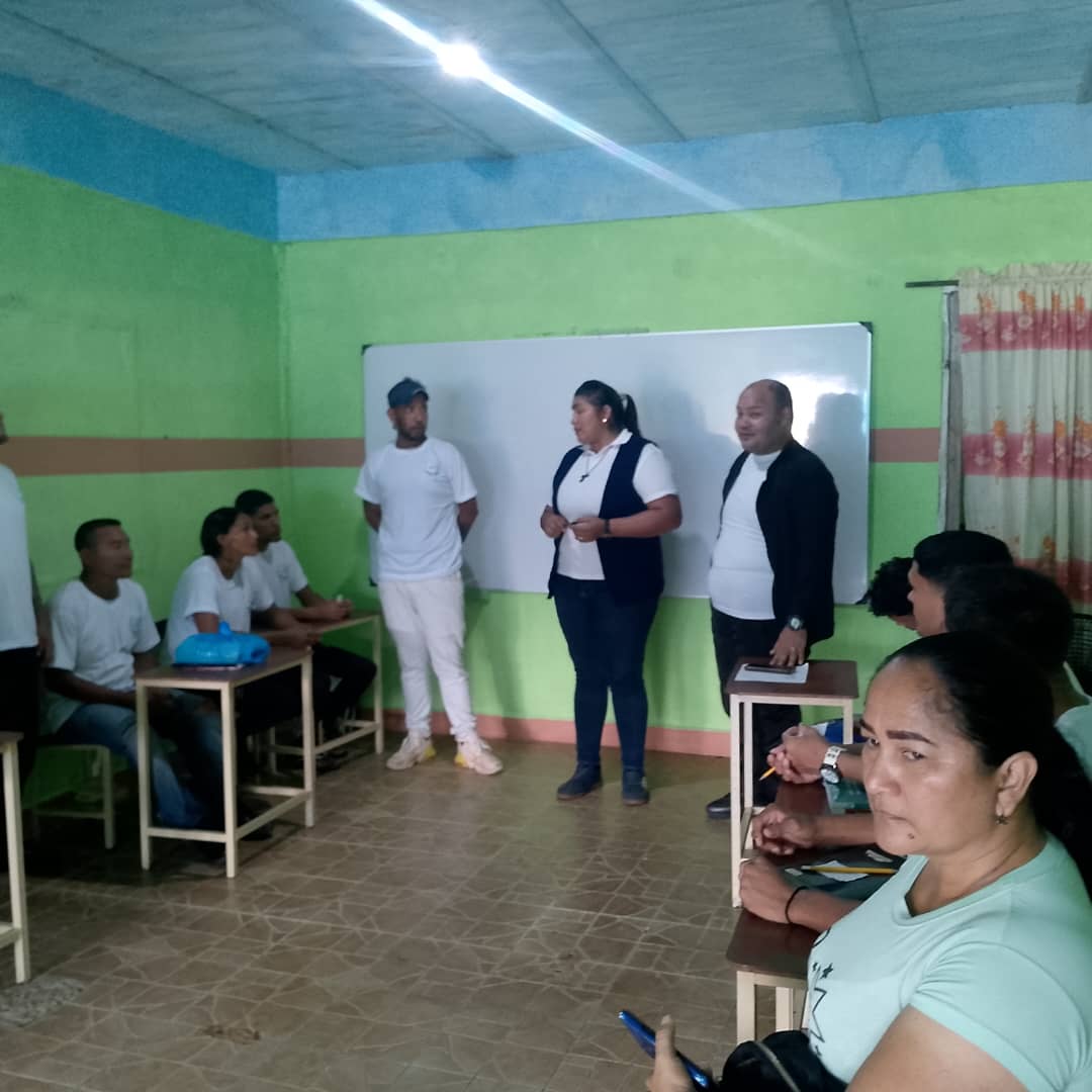 Estudiantes privados de libertad reciben jornada médica integral