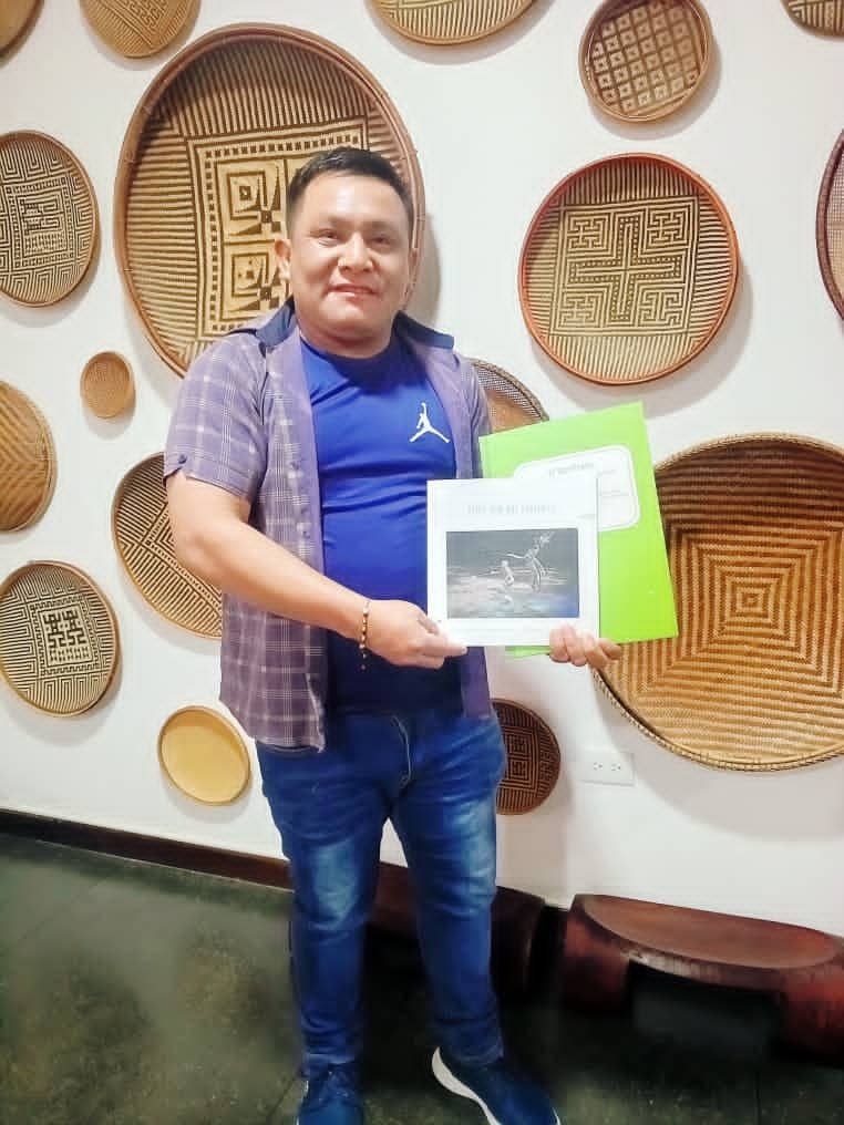 Comunicador indígena Higinio Montiel culmina tercer libro sobre el territorio y la educación Ye’kwana