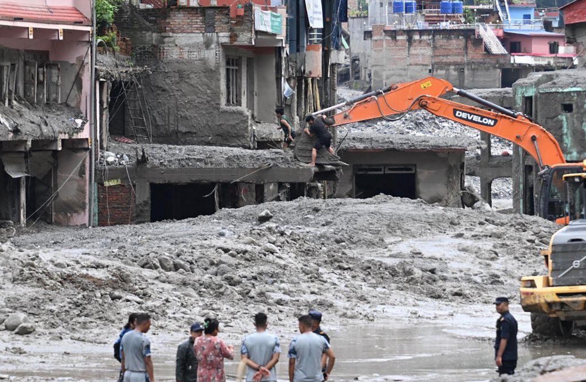 Nepal enfrenta una catástrofe: más de 4.200 personas siguen desaparecidas tras las inundaciones