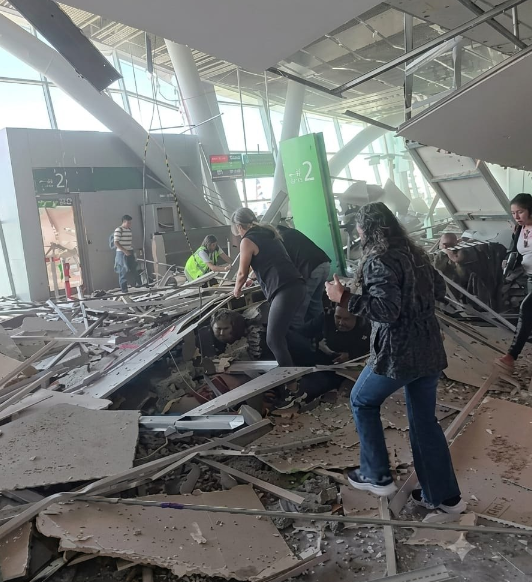 Suspendidas operaciones en siete aeropuertos de Colombia por revisión de infraestructuras