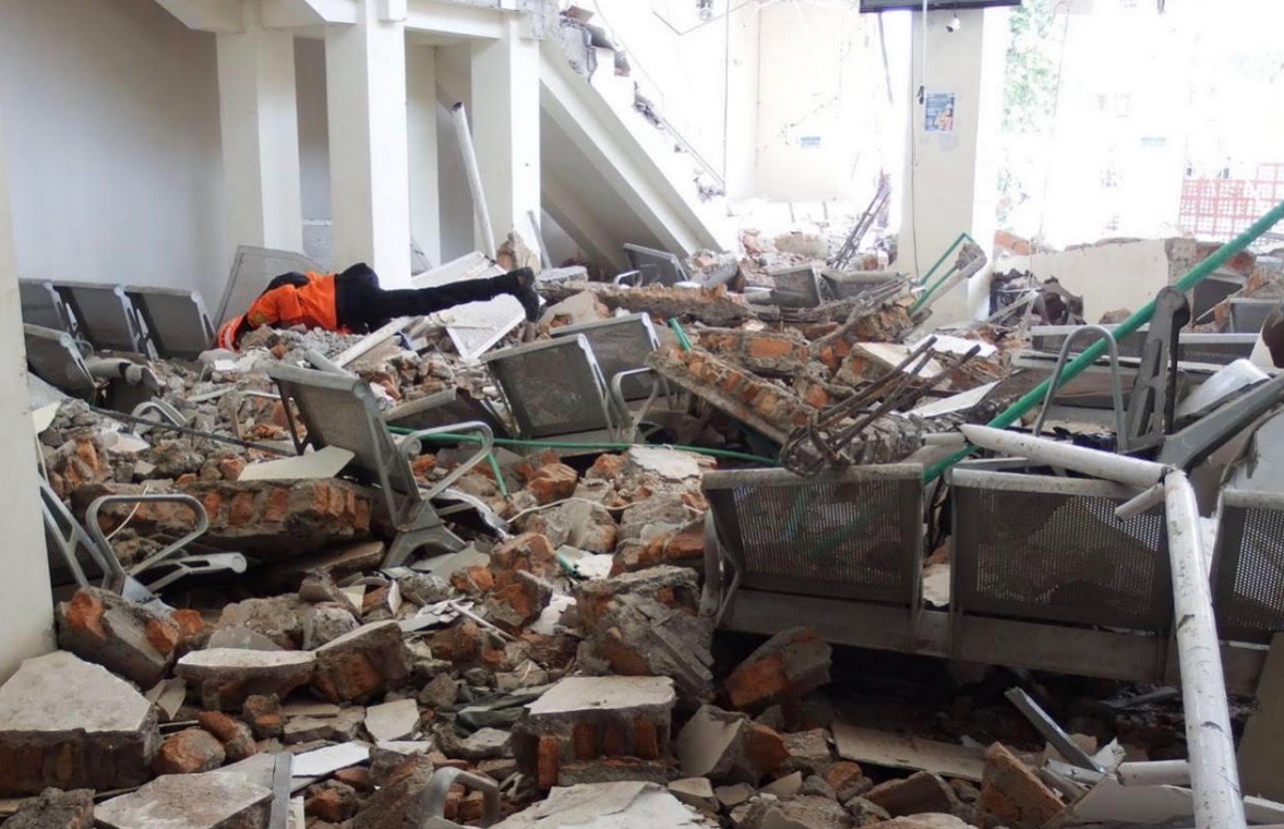 Terremoto de magnitud 5,9 sacude la región de Flores y mantiene la alerta sísmica