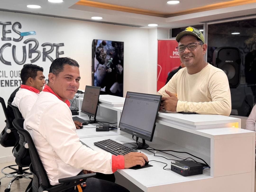Movilnet inaugura segunda oficina modernizada en Bolívar
