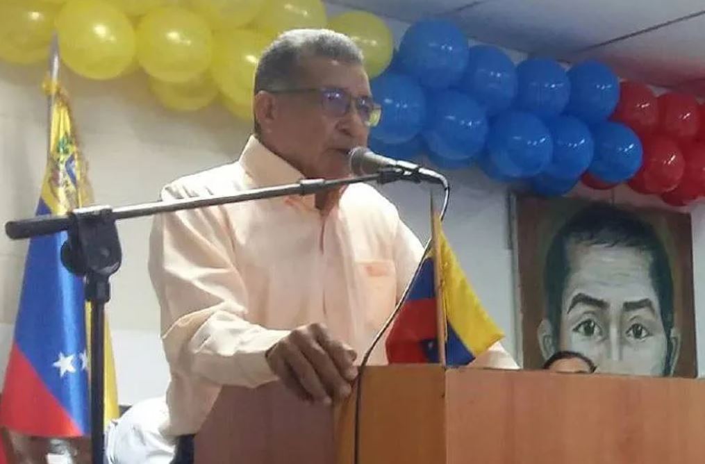 Estado Delta del Wirinoco y Amacuro, y Esequibo, y Atlántico
