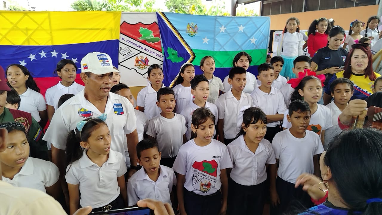 ¡Unidos por la educación y el futuro de nuestra patria!