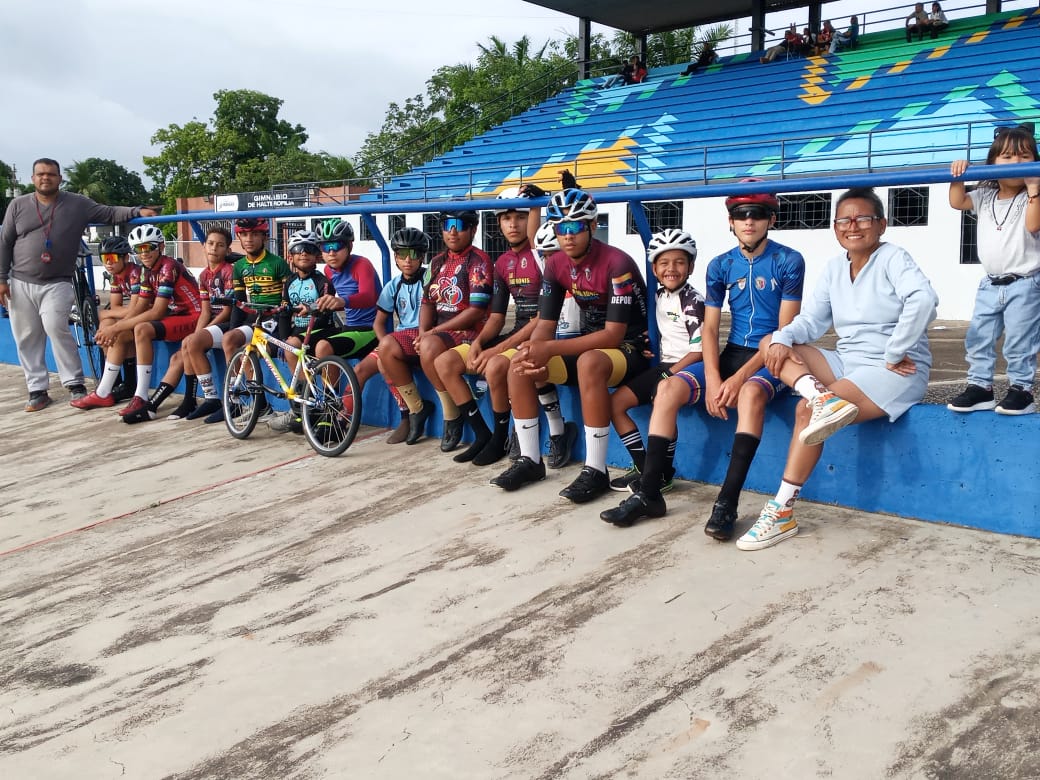 ‎Selección de ciclismo de pista de Delta Amacuro se prepara en Velódromo Leonel Collins de Maturín