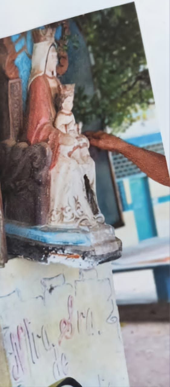 Denuncian retiro y disposición como desecho de imagen de la Virgen de Coromoto en escuela de Ciudad Bolívar