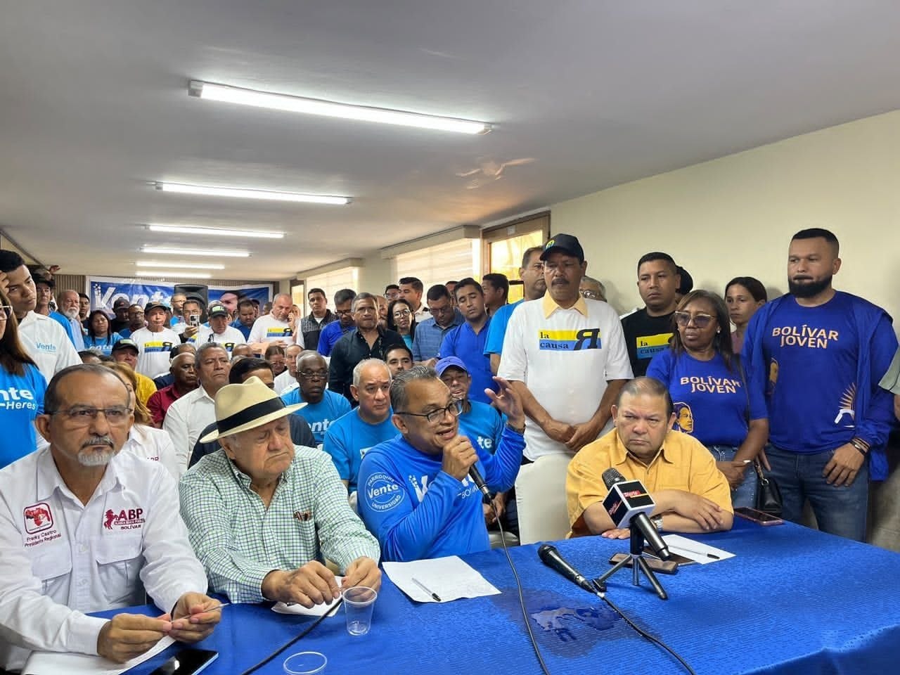 Dr. Douglas Rodríguez, Coordinador General de Vente - Bolívar
